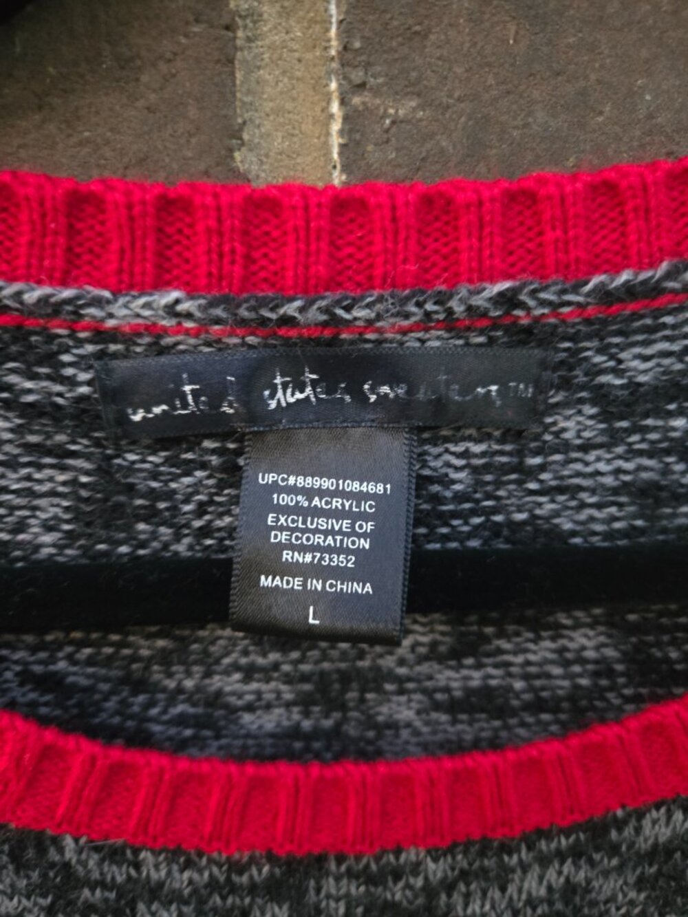 CHRISTMAS SWEATER - Picture 4 of 5